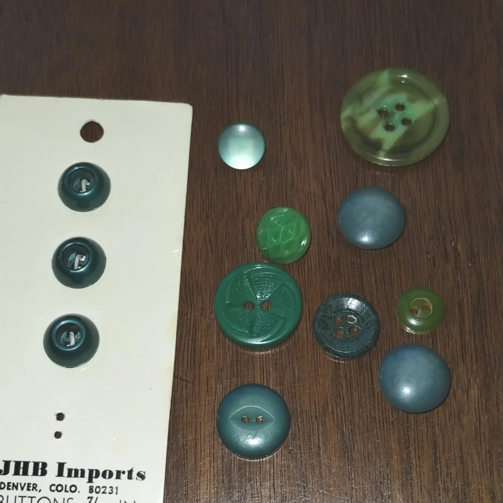Assorted Green Buttons